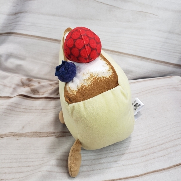 Funko Gamer Desserts Jiggly Cheesecake Plush Stuffed Toy Fruit Top 8 Inch 2022 - Picture 3 of 9